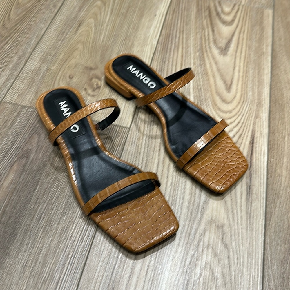 Mango, size 7, brown sandal